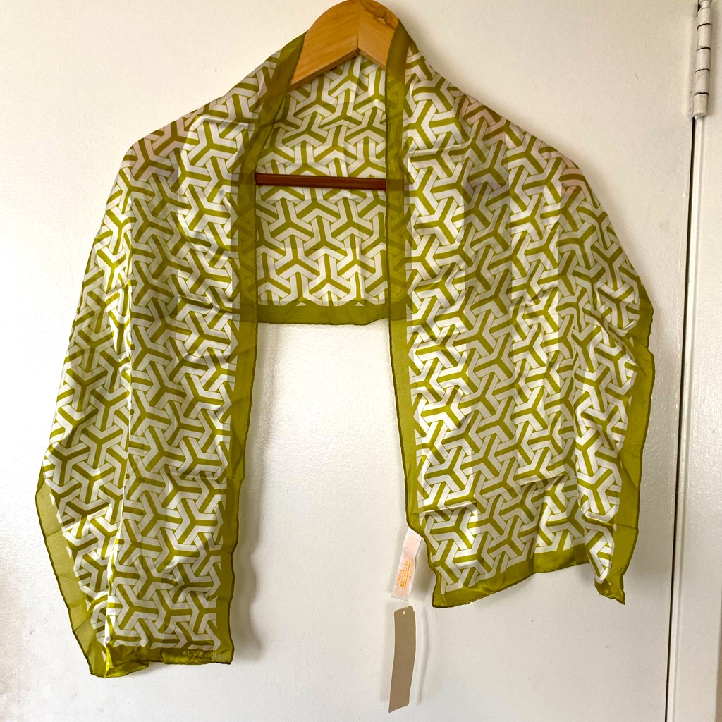 Elaine Gold 100 Silk Green And White Scarf